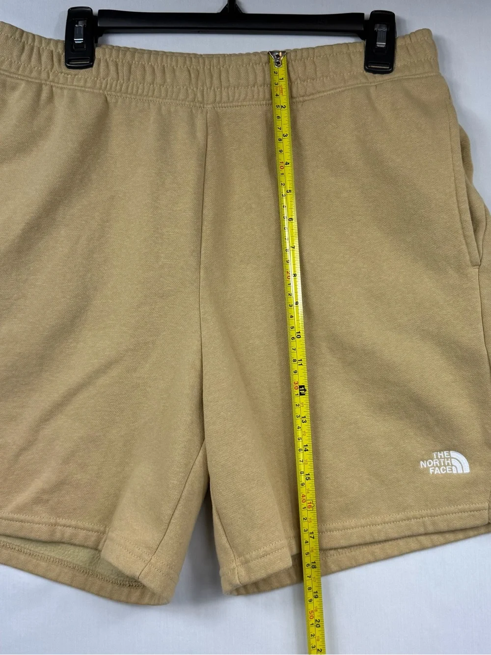 The North Face Men’s Evolution Khaki Shorts Size Medium